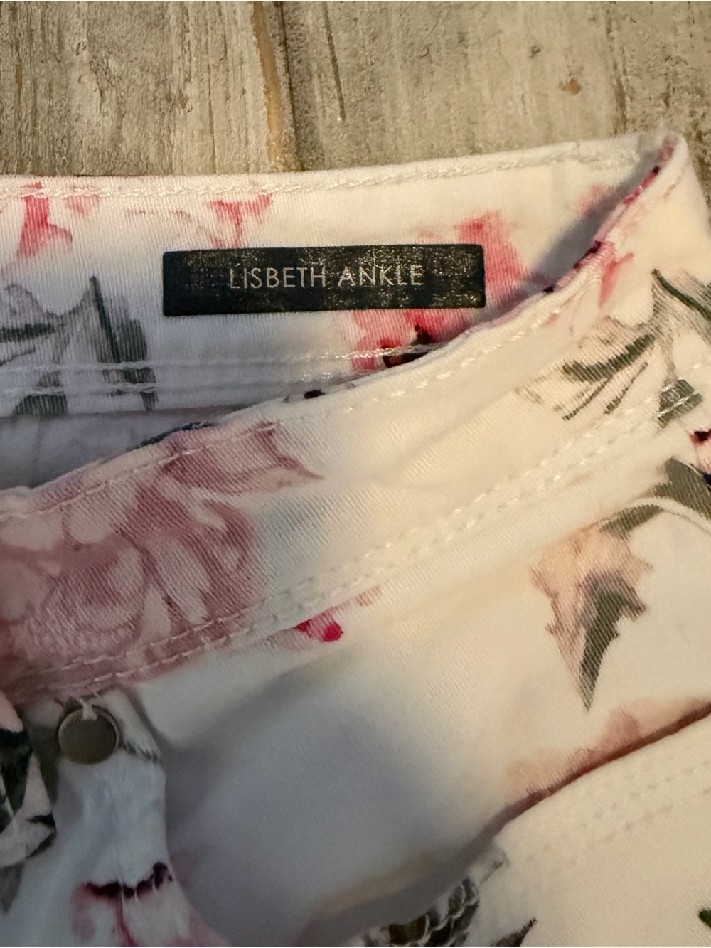 Bandolino White Lisbeth Ankle Jeans with Pink Floral Print - Picture 4 of 5